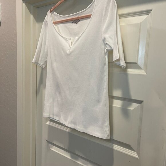 Ann Taylor White Shirt with front split neck - Size Medium NWOT (74) - Picture 2 of 10